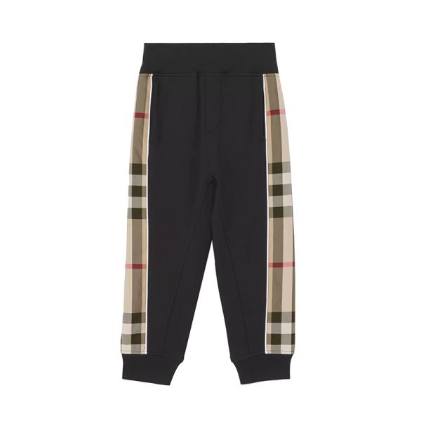 BURBERRY JUNIOR 型号：8047431  